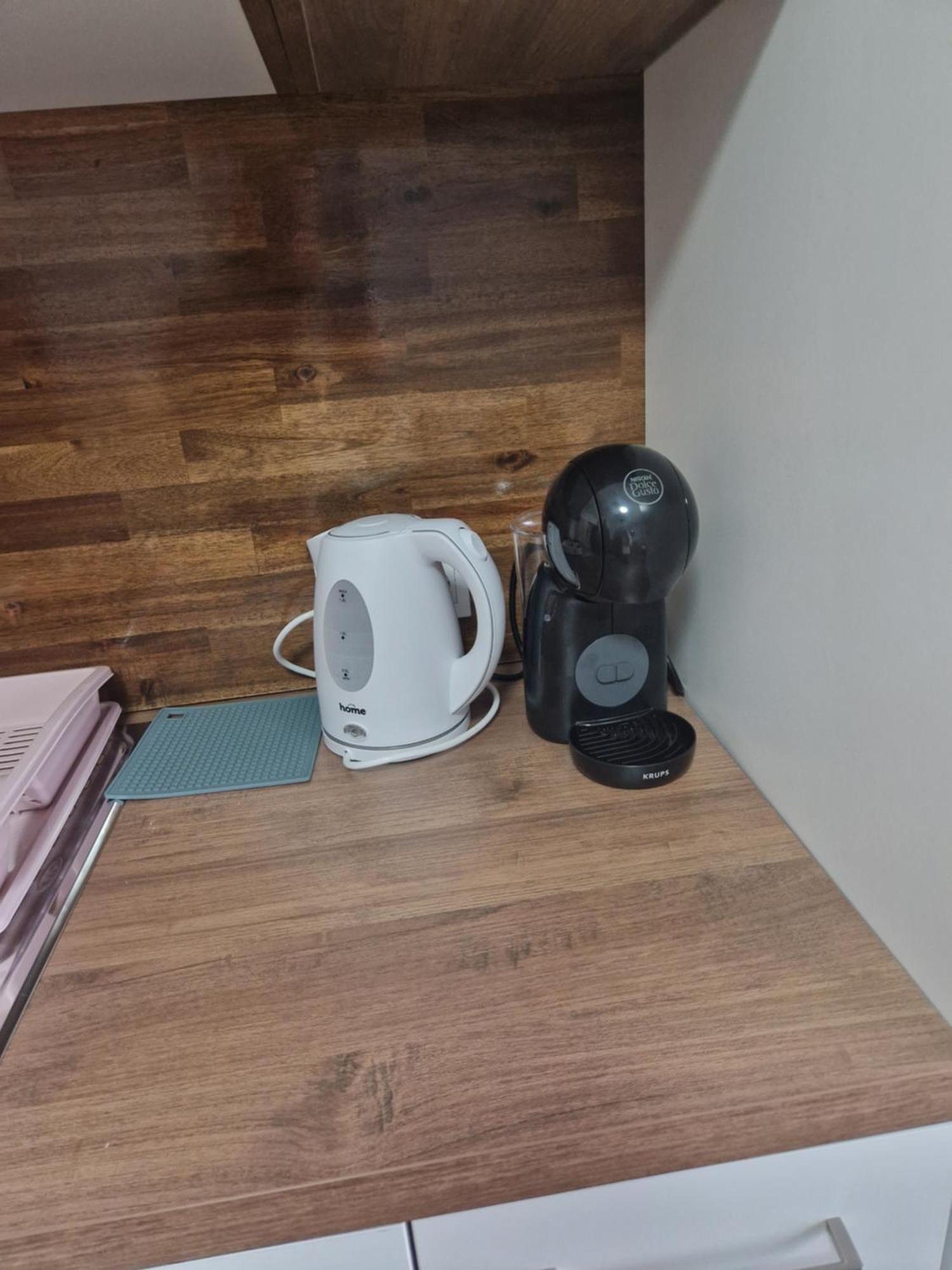 Apartma-Sobe Lejla Vipava Esterno foto